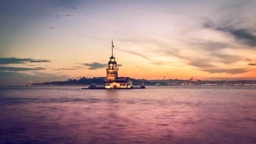 istanbul-turkey-maiden-s-tower-bosphorus-wallpaper-min2